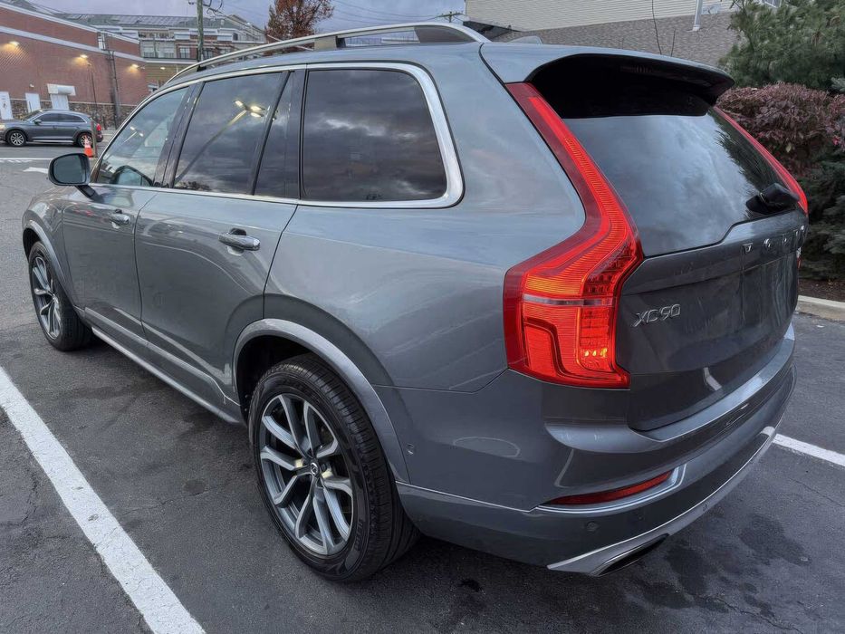 Volvo XC90 T6 Momentum      2018