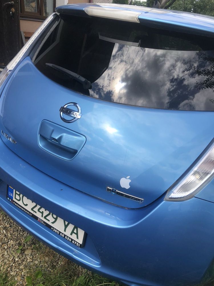 Ніссан ліф 2012р. Nissan leaf 2012
