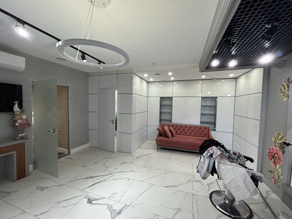 Продам Салон красоты в центре города