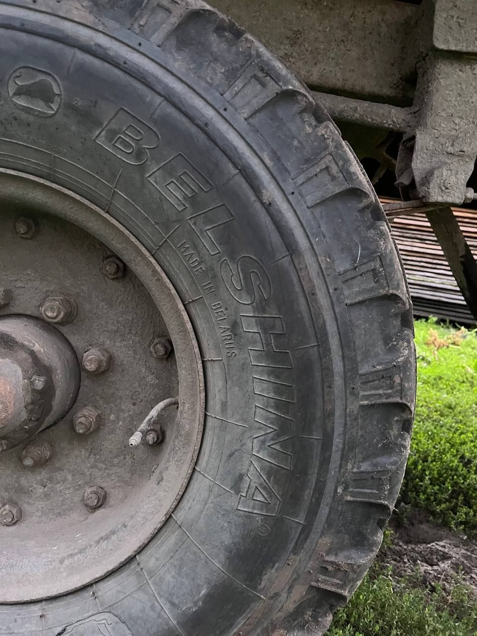 Продам прицеп 2 п т с 4 з документами.