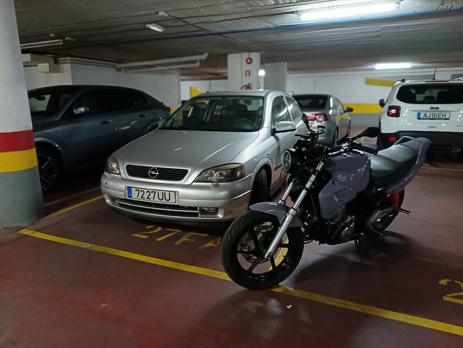 Moto CB 500 cilindrada