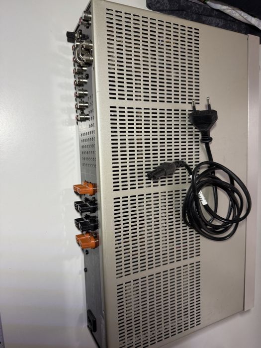 Аудіо підсилювач Technics SU-V40