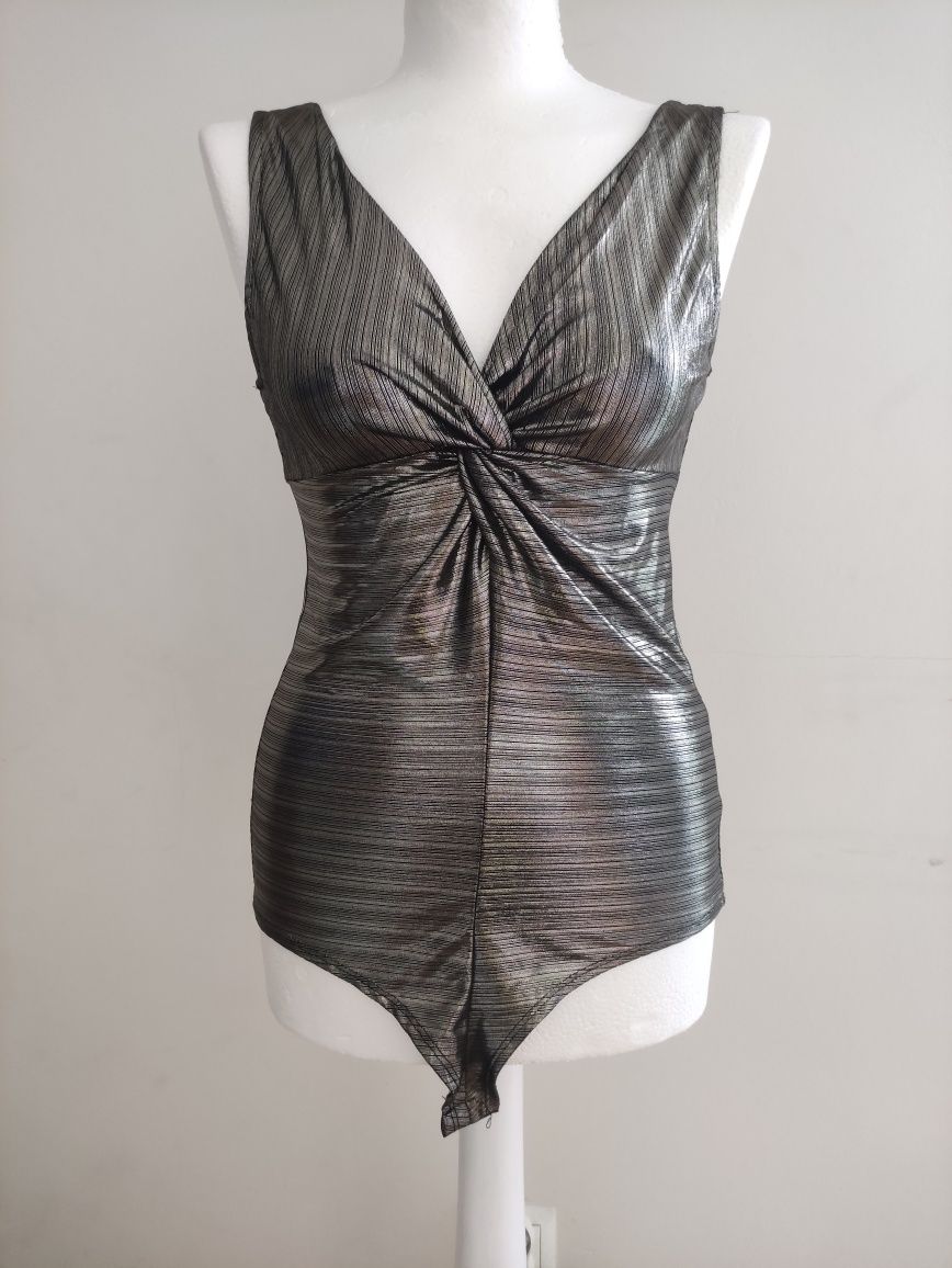 Błyszczące body M-L