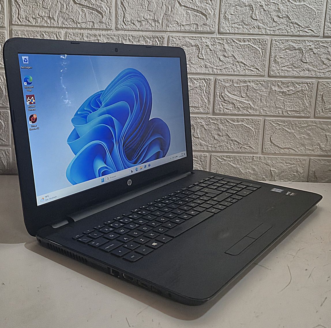 HP 15 intel i7/ SSD/ 8GB RAM bom estado