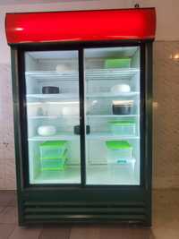 Холодильник вітрина Everest