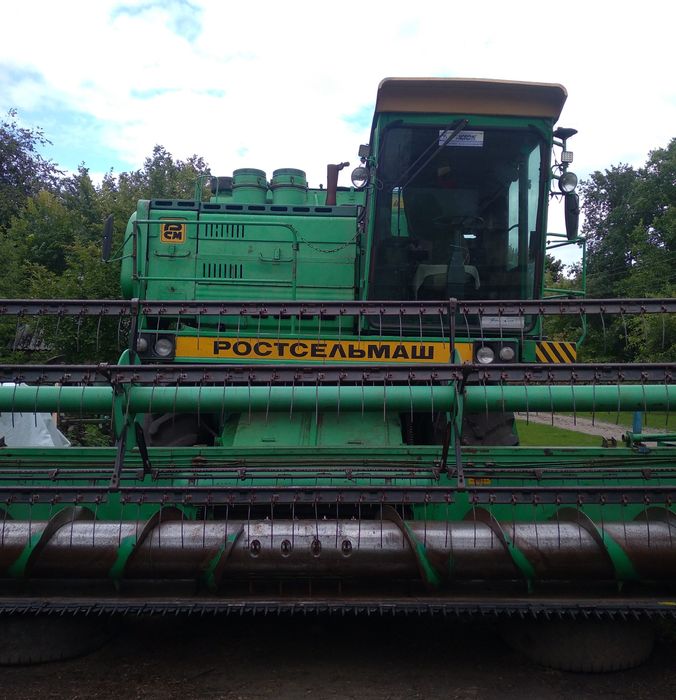 Комбайн Дон 1500 Б