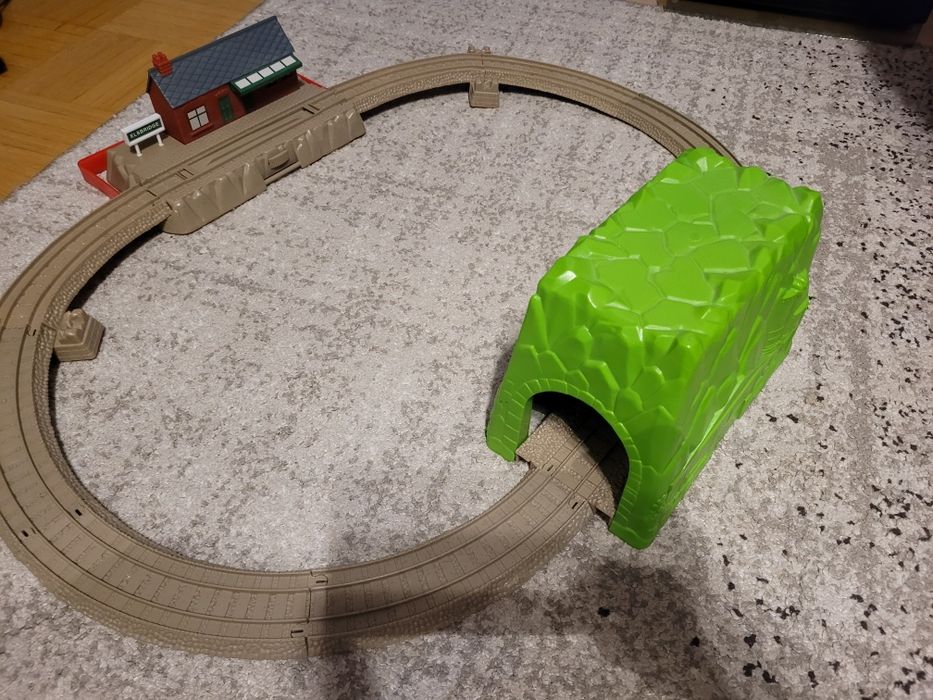 Tomek i Przyjaciele Trackmaster Budynki Stacje Tory Mega Zestaw