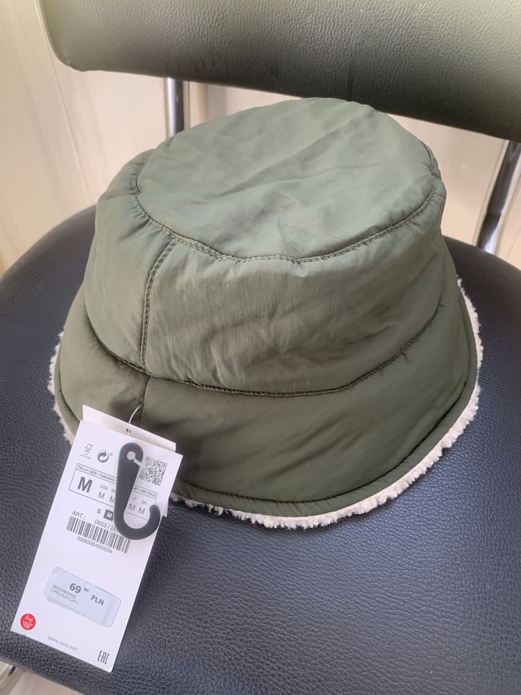 Шапка ZARA «М»