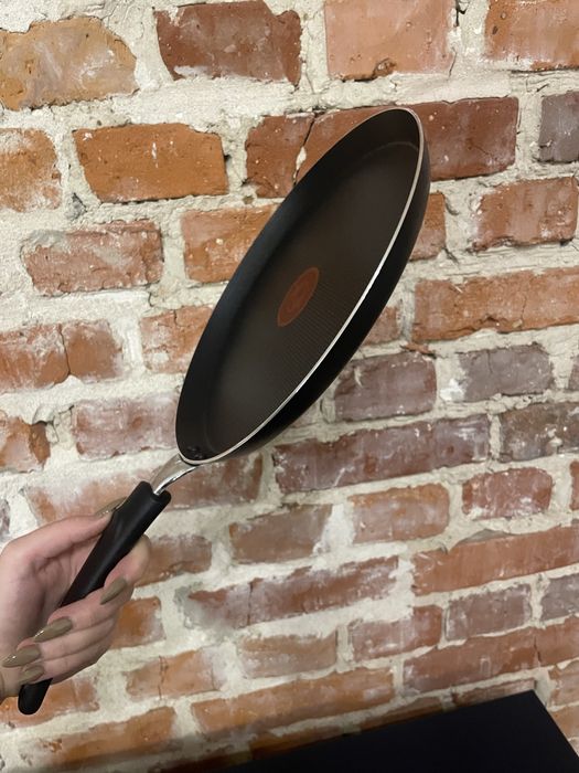Patelnia do naleśników Tefal 25 cm – nowa, nieużywana
