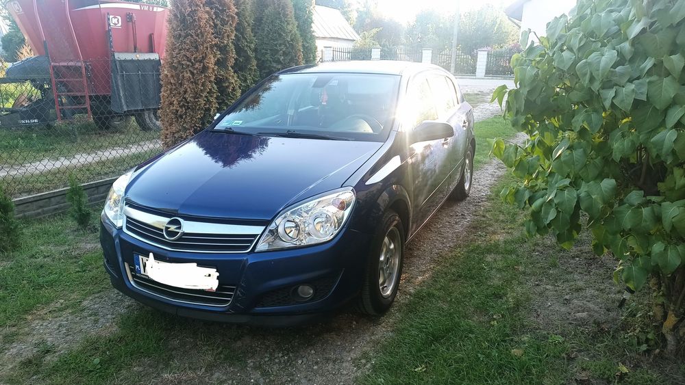 Opel Astra H  B+G