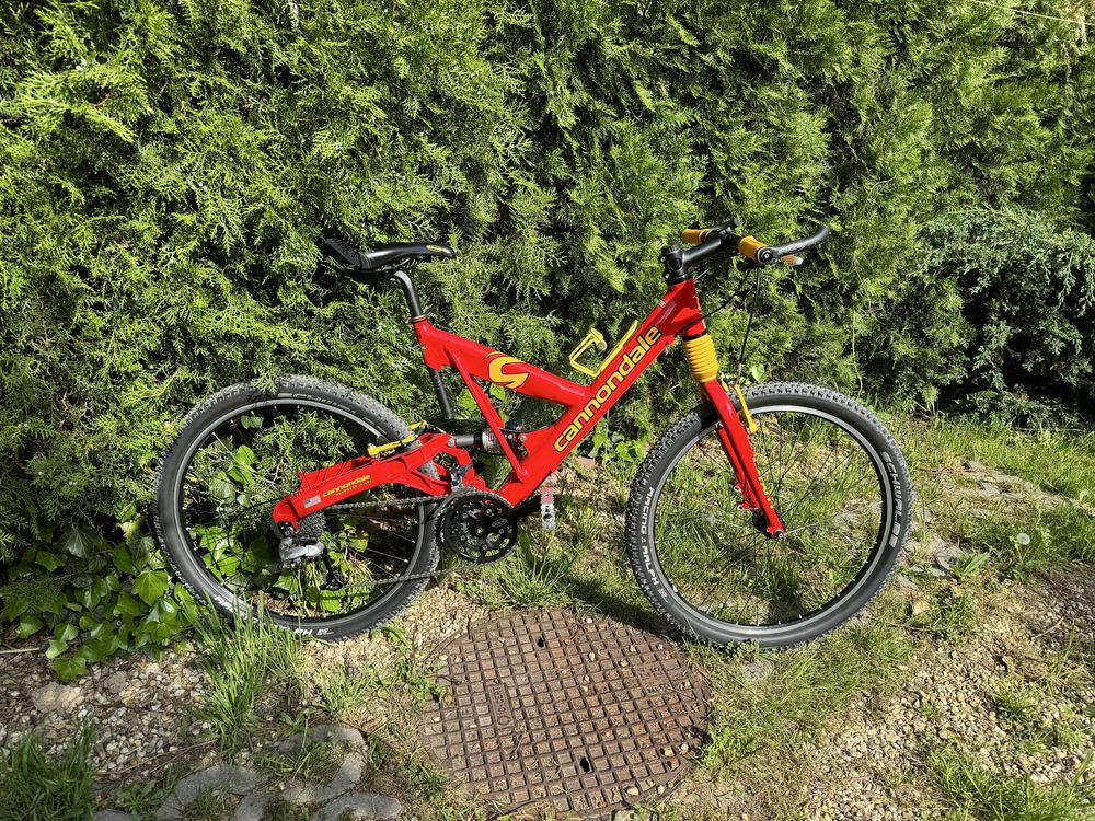 Kolekcjonerski Cannondale Super V500