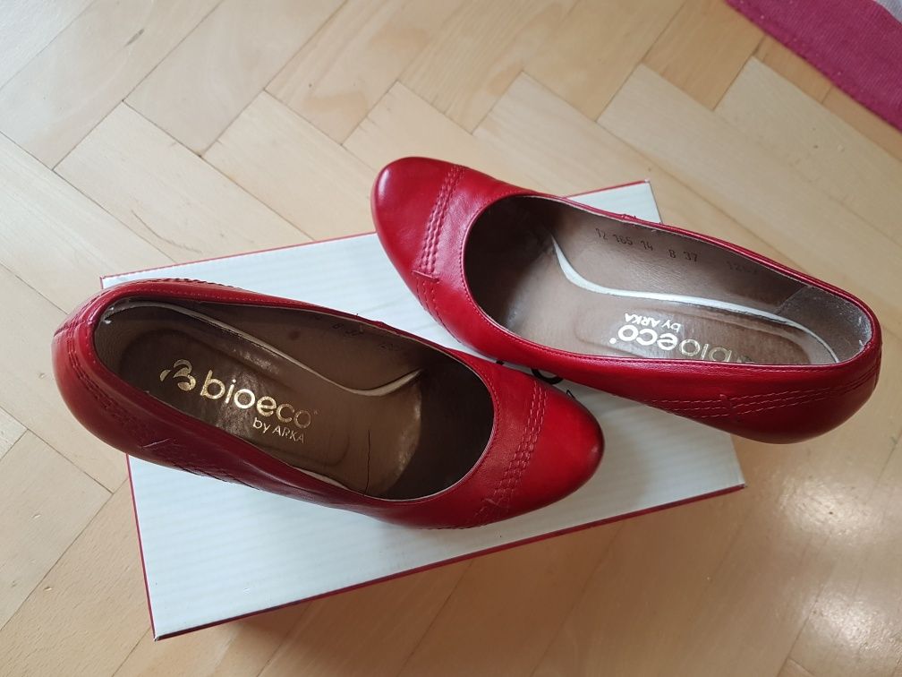 Czerwone czółenka szpilki 37/38 malinowe eleganckie buty na obcasie