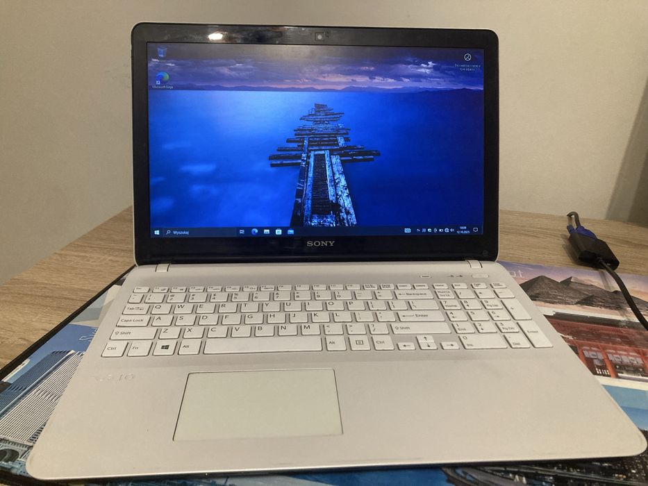 Laptop Sony Vaio SVF152A1EW