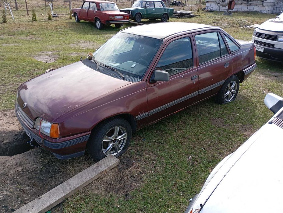 Продам опелі кадет