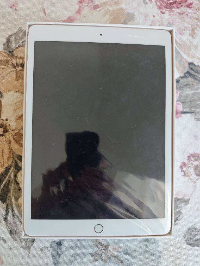 Ipad (8 th Generation) Wi-Fi/32 Gold