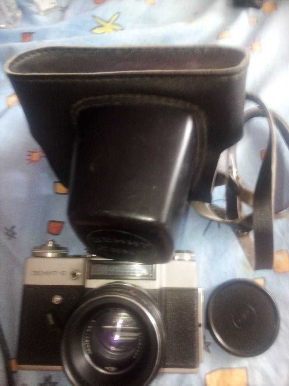 Aparat fotograficzny analogowy Zenit E lustrzanka ZSRR