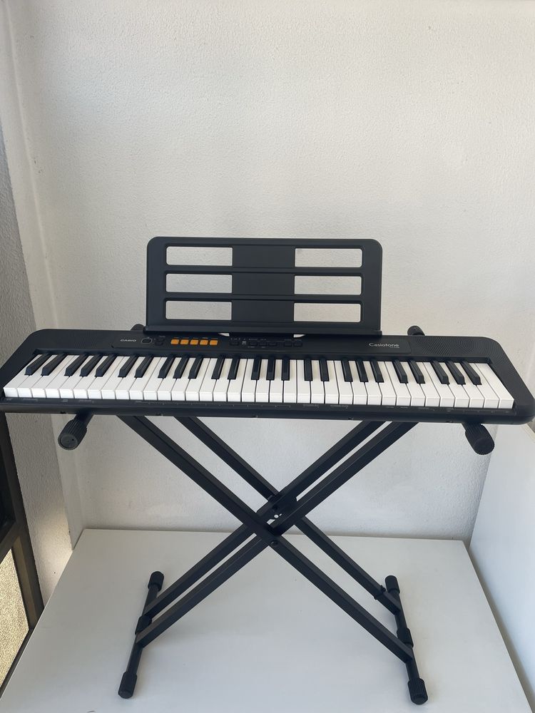 Teclado Casio CT-S100 + Suporte NOVO! Comece a tocar hoje!