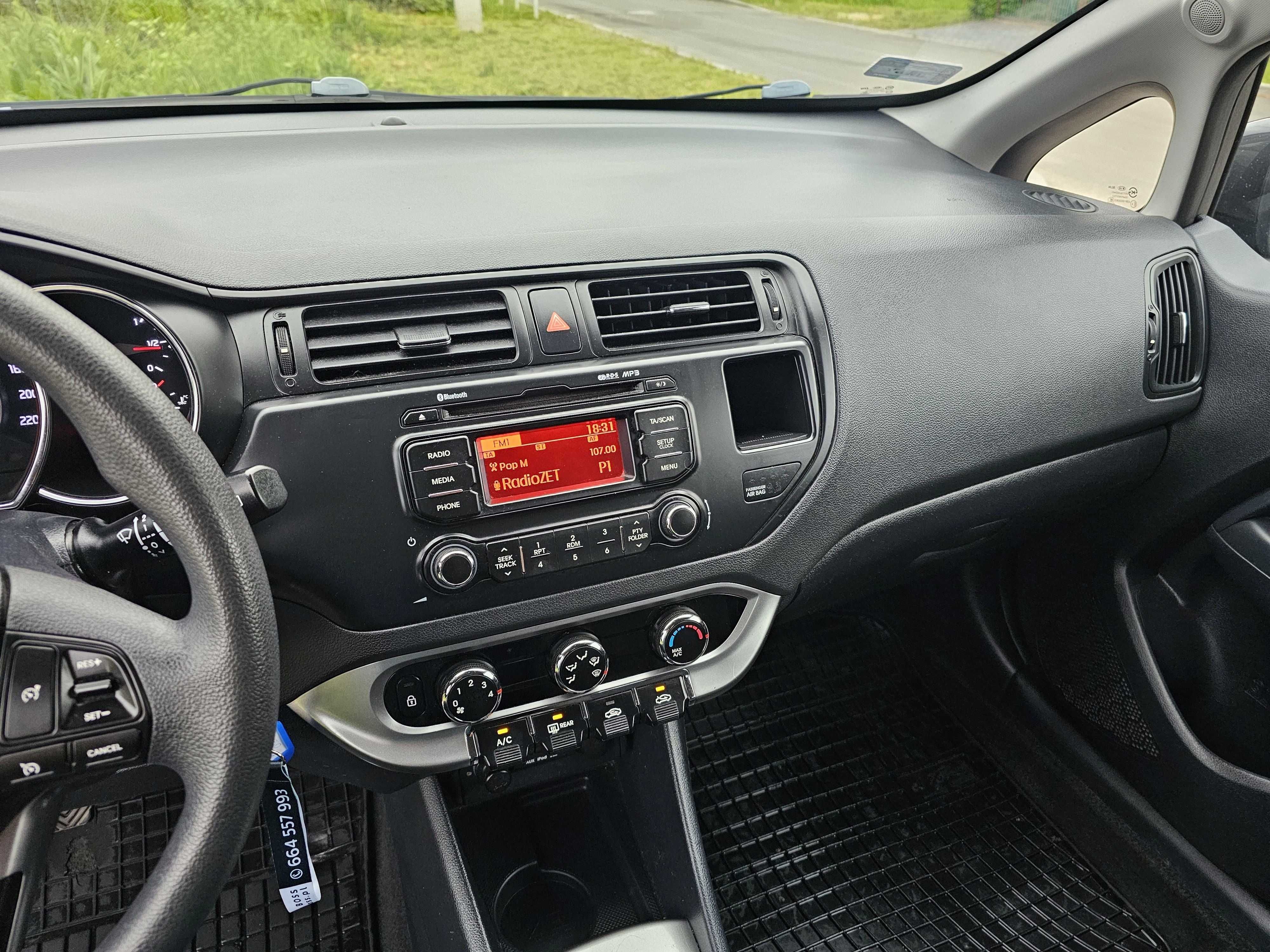 KIA RIO 1,2 Benzyna 85KM 2012r Klima, Bluetooth, Ledy, Niski Przebieg