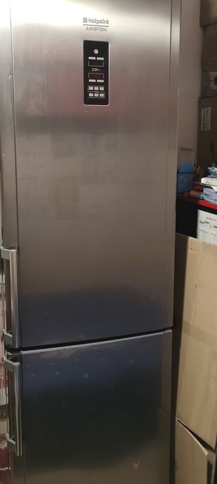 Холодильник срочно! Hotpoint Ariston no frost