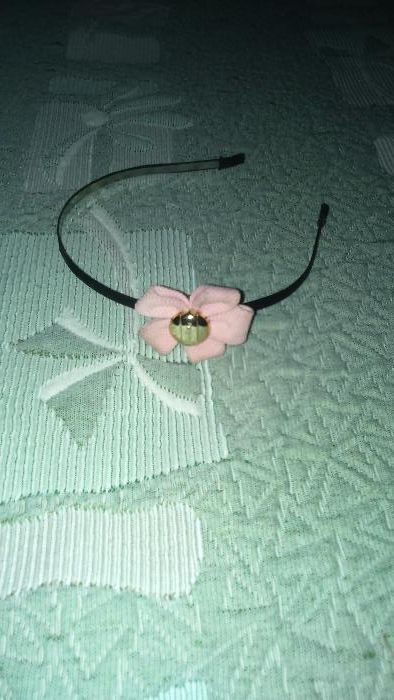 Várias Fitas para cabelo com flores