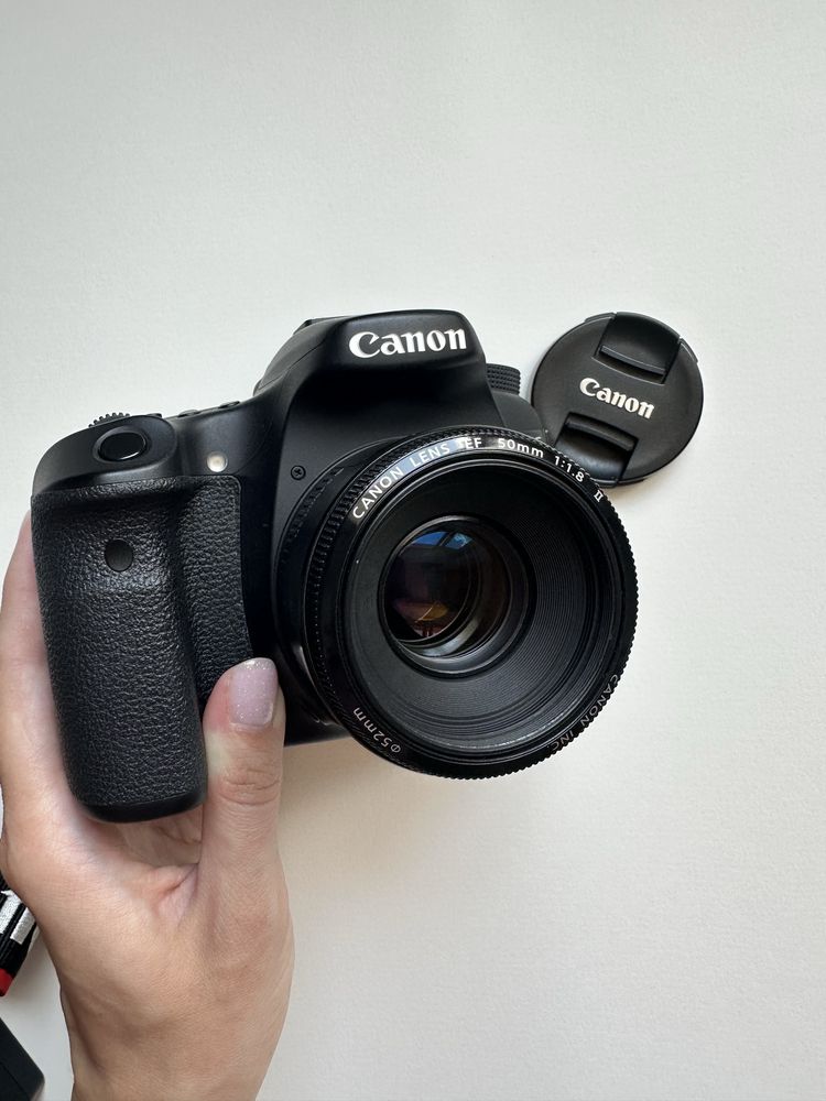Камера Canon EOS 70D