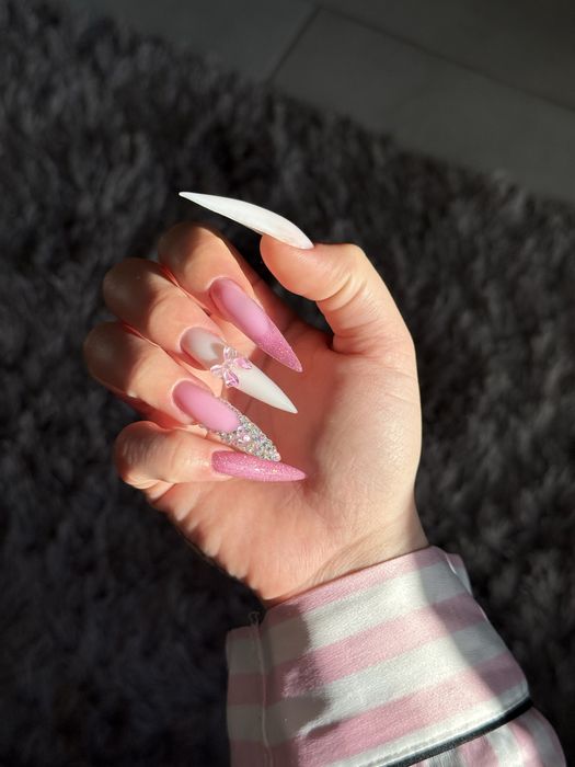 Манікюр та педикюр ,нарощування» Буча