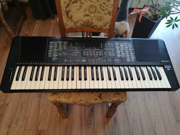 Keyboard Technics KN 500