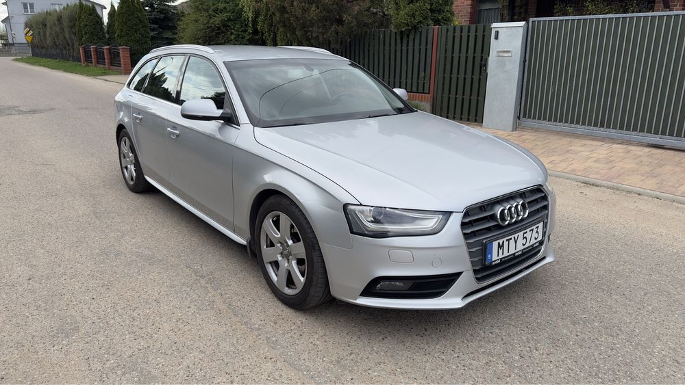 Audi A4 B8 2012r. 2.0 TDI, lift, led, manual.