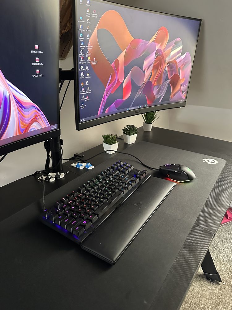 Stanowisko gamingowe, RTX 4070