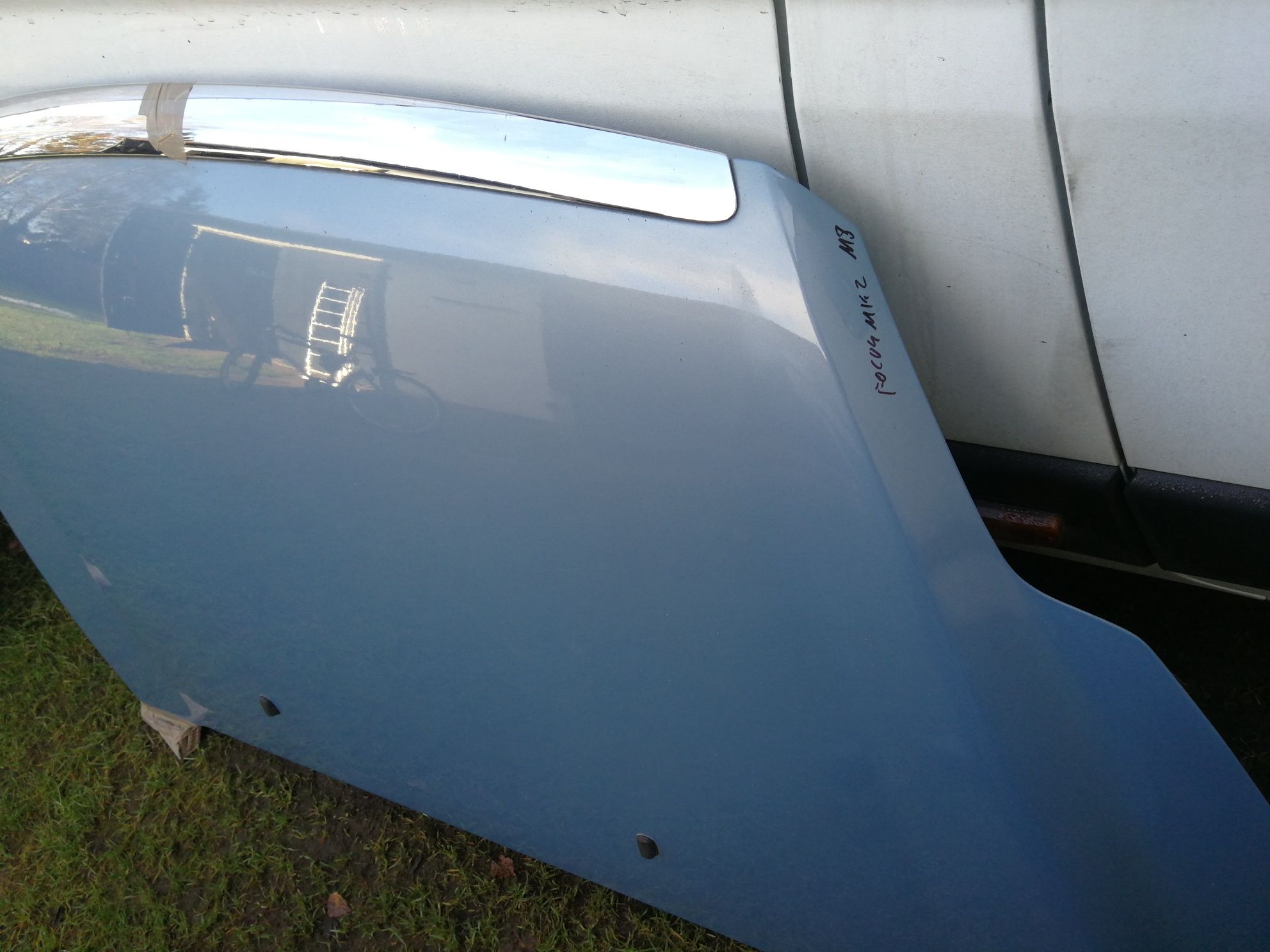Maska Ford Focus mk2 M8