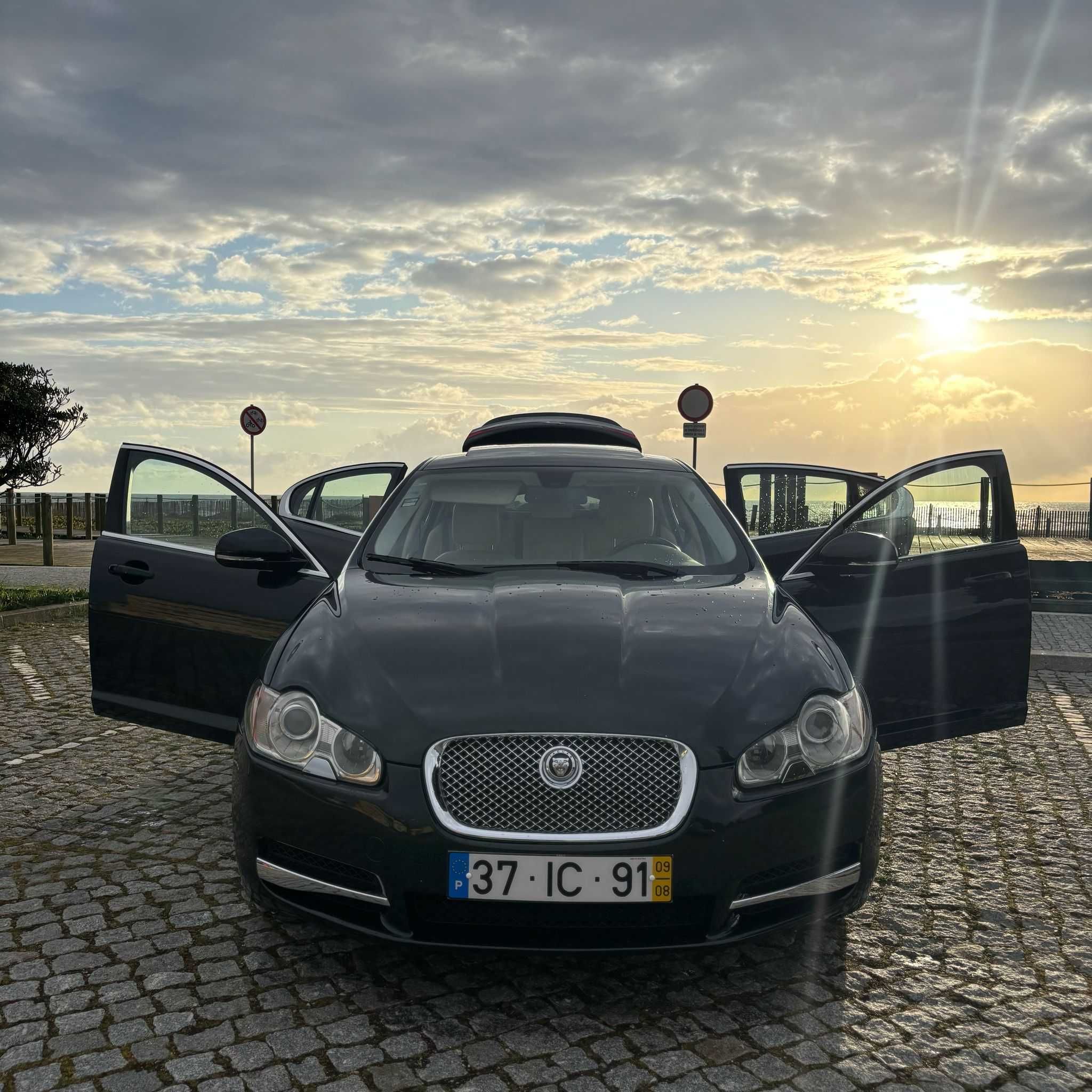 Jaguar XFS 3.0d v6 275cv 2009