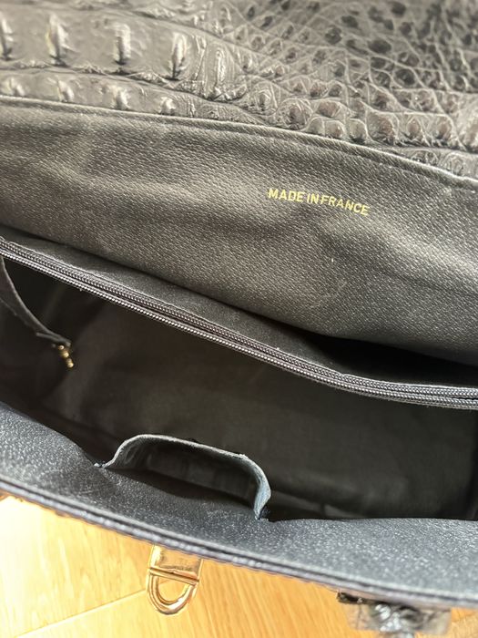 Czarna skórzana torba