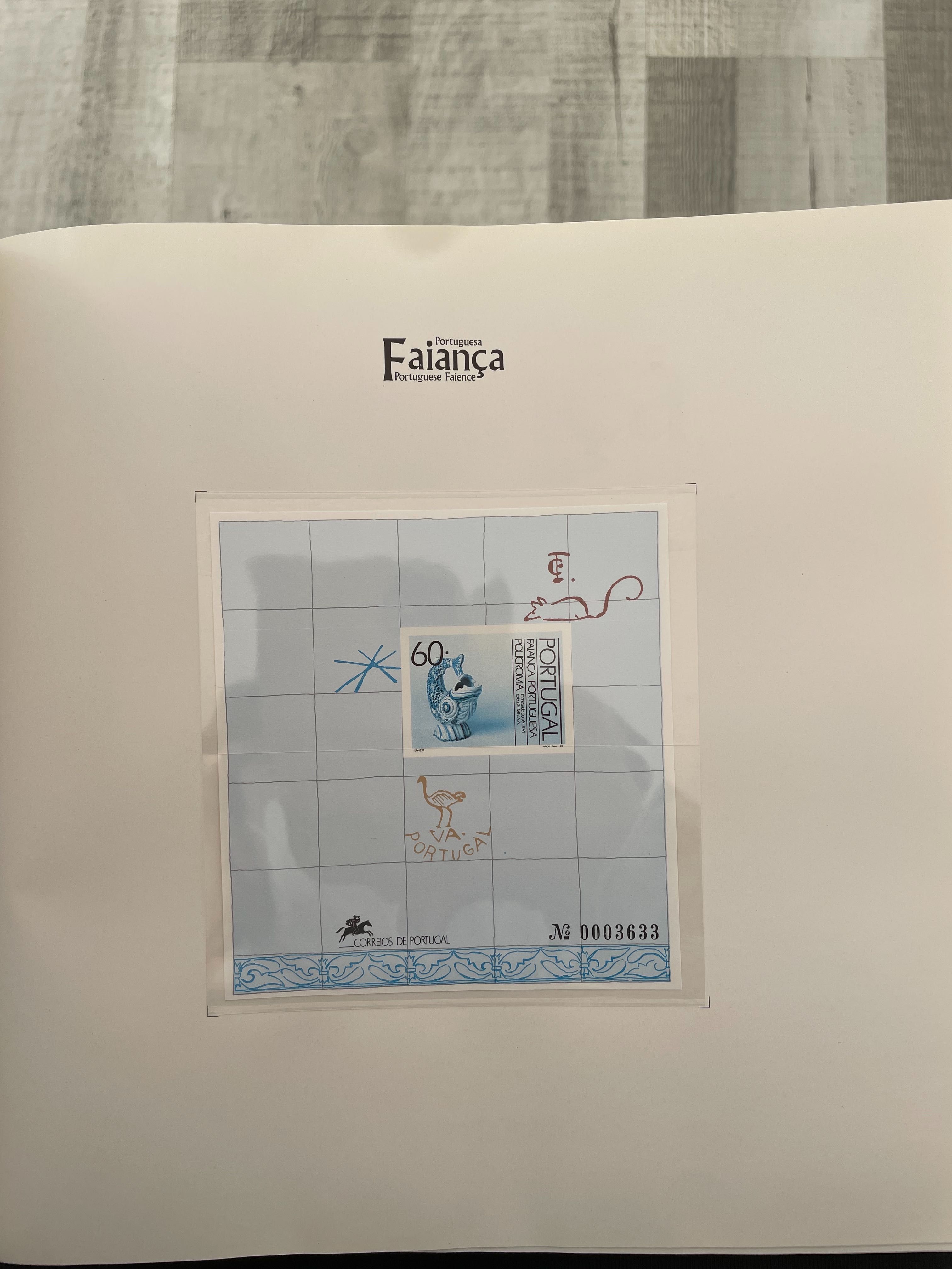 Livro ctt portuguesa faiança selos