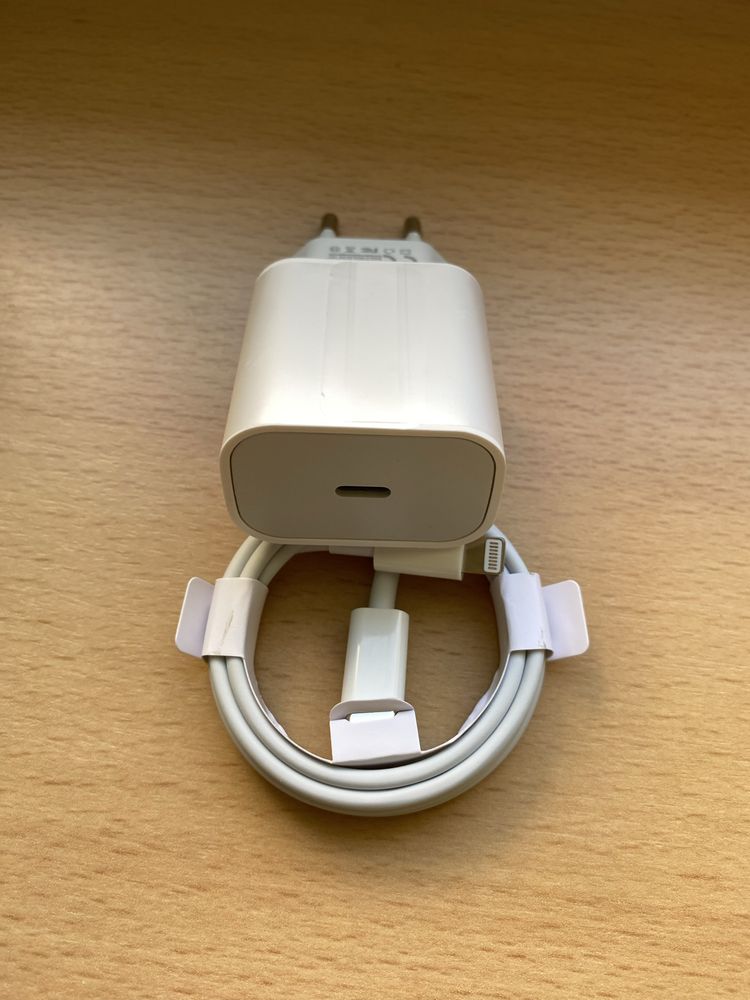 Ladowarka do iphone 20 wat