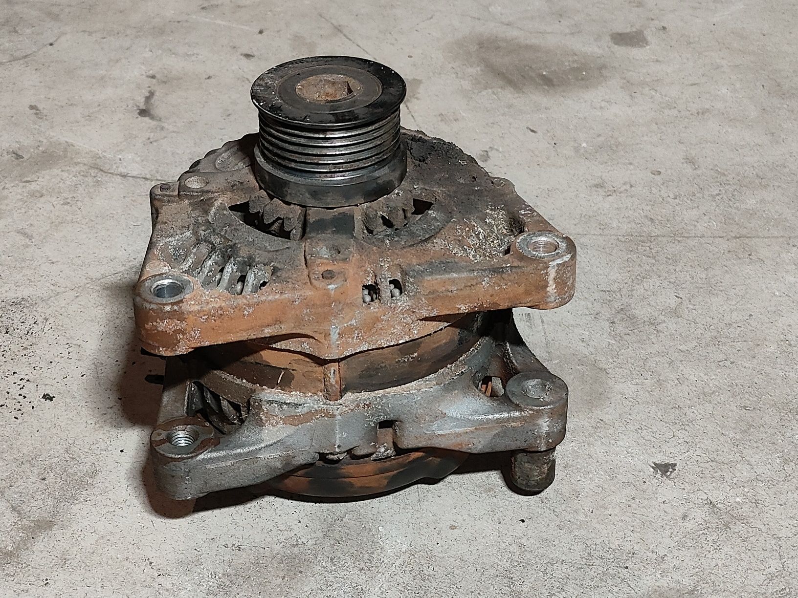 Volvo V50  mazda 3 focus 1.6 , 2.0 D alternator 150 A Denso GM i inne