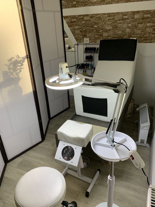 Мягке крісло і пуФ для дому чи для педикюру