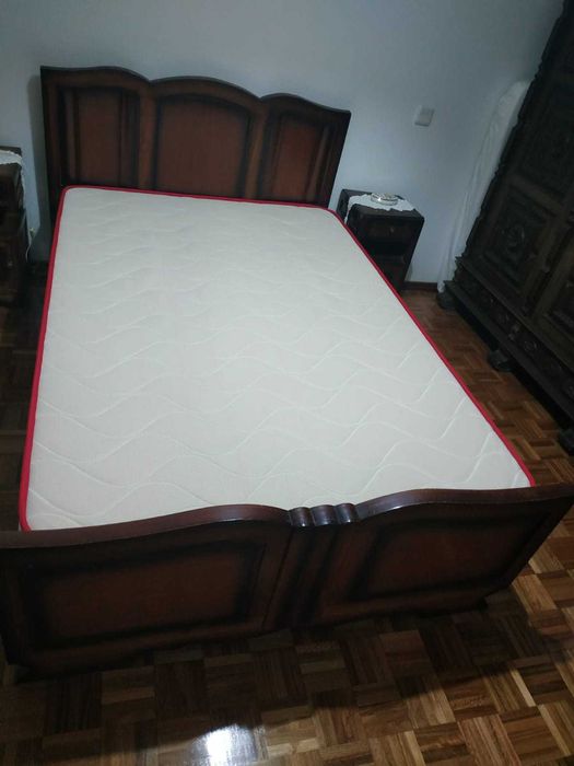 2 Camas em Madeira, Mesmo Tamanho – 60€