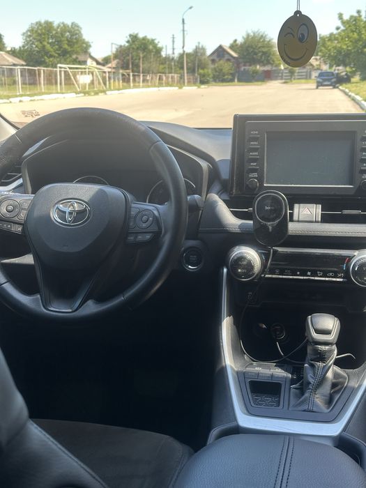 Тойота RAV 4 бензин 2.5