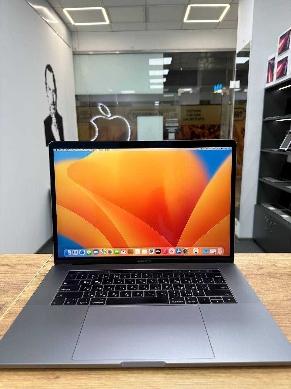 i7|32|512 Гарантія! MacBook Pro 15 2018 Макбук 225 циклів Стан Ідеалу