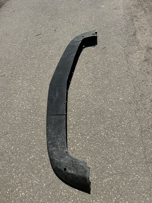 Dodge Challenger 2016 нижня частина бамперу