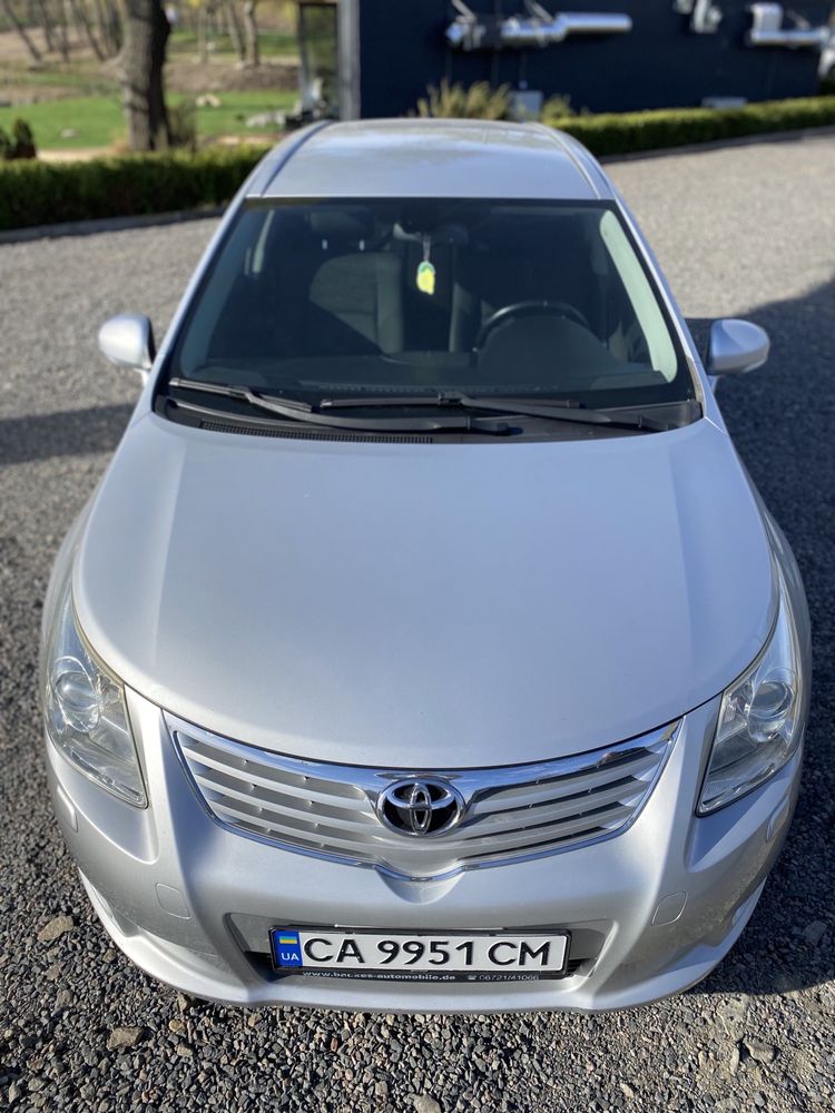 Toyota Avensis 2011