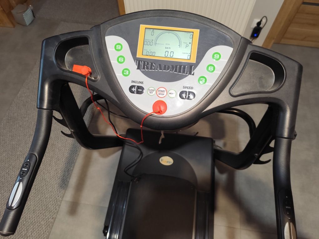 Bieżnia elektryczna z masażem Treadmill funfit1057,do wymiany opornik