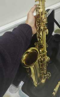 Saxofone alto Júpiter