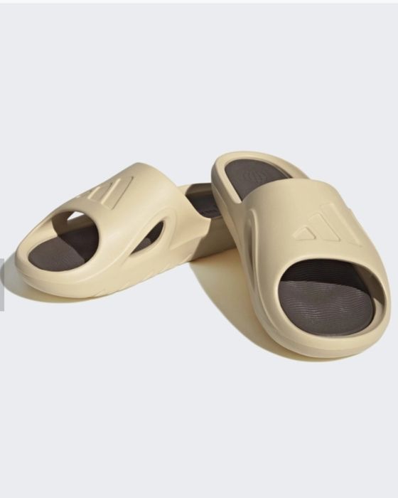 Шльопанці Adidas, взуття Adidas