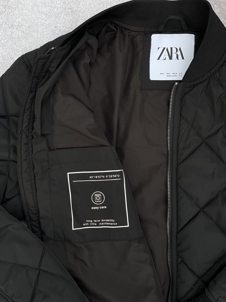 Жіноча куртка zara жінчоий бомбер стьобана куртка розмір М