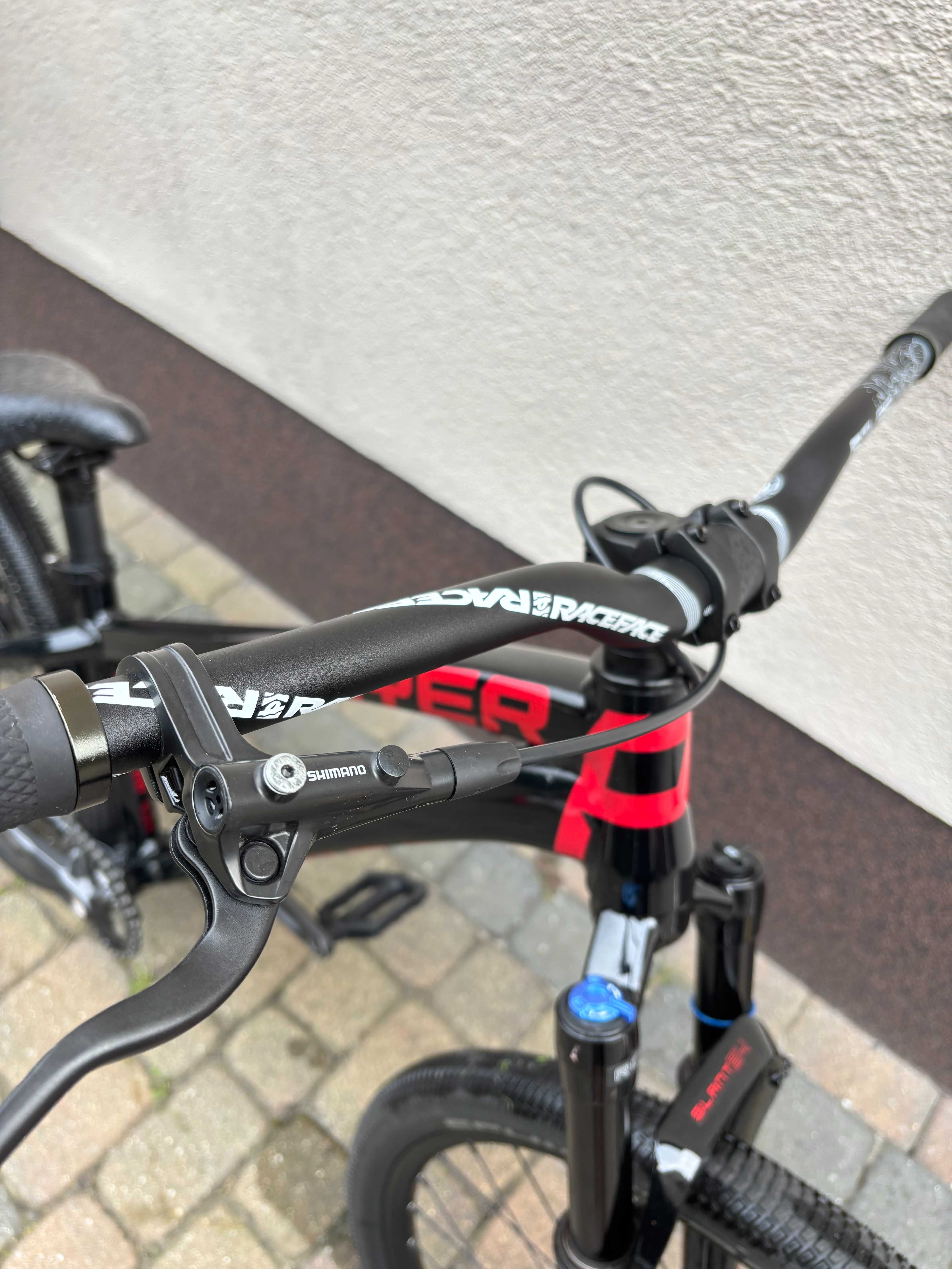 Rower DARTMOOR Two6Player Pump 2022 Black Devil