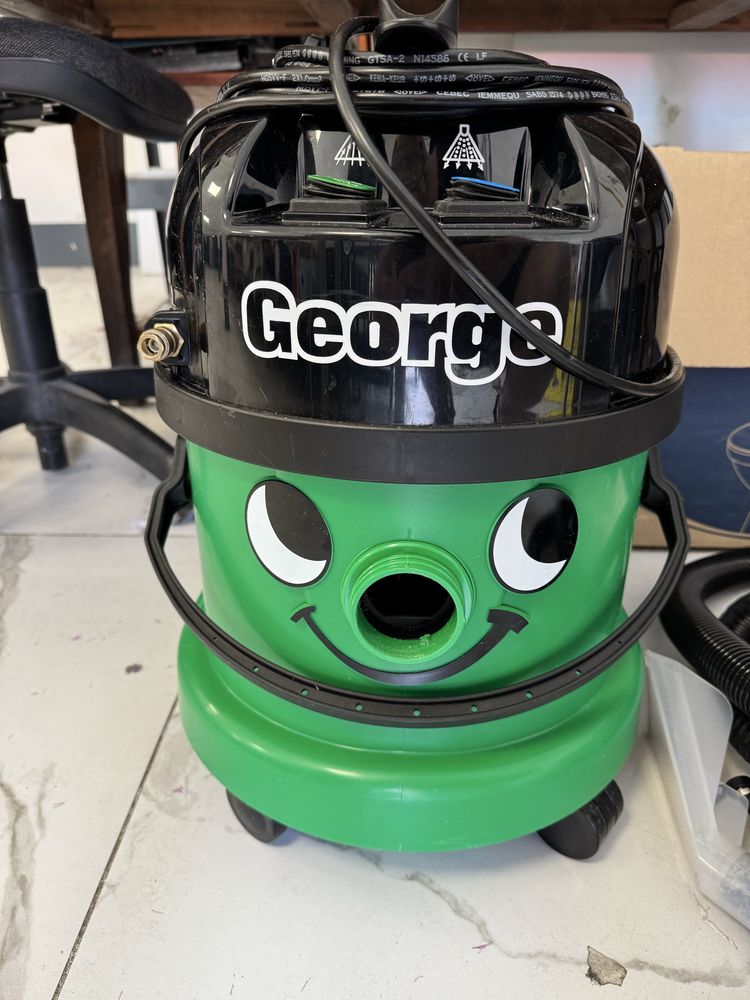 Odkurzacz piorący NUMATIC George GVE370