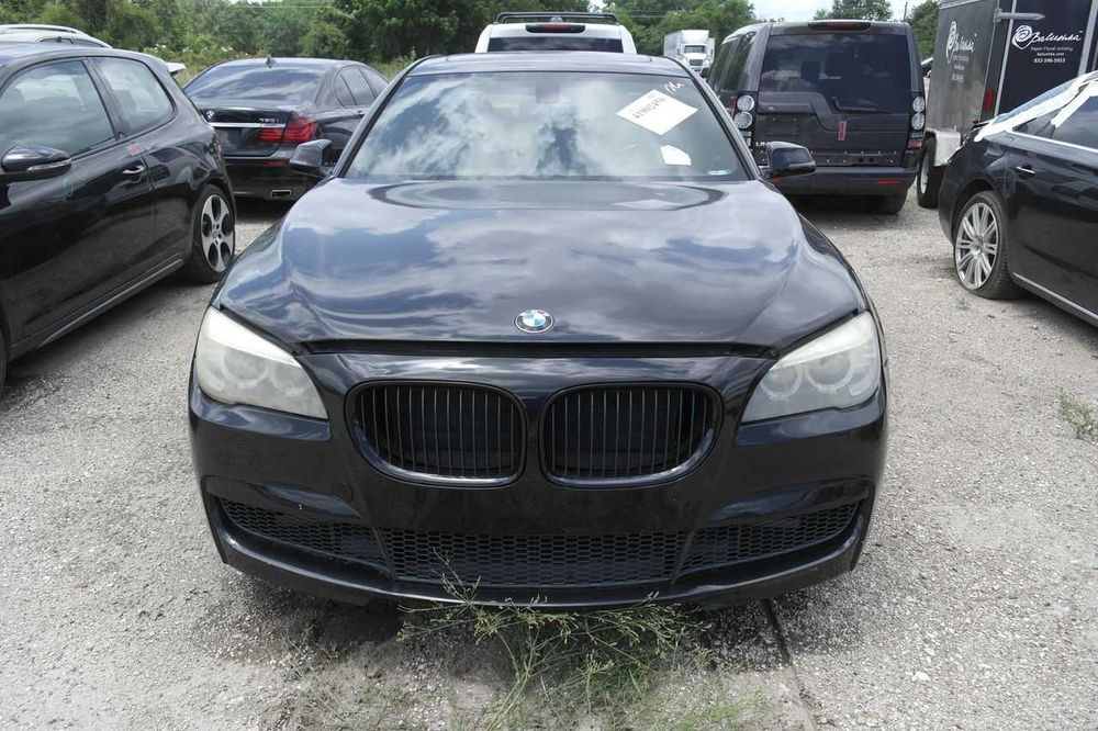 Бампер BMW 7-серия G11  разборка бу запчасти шрот БМВ 7 серія США