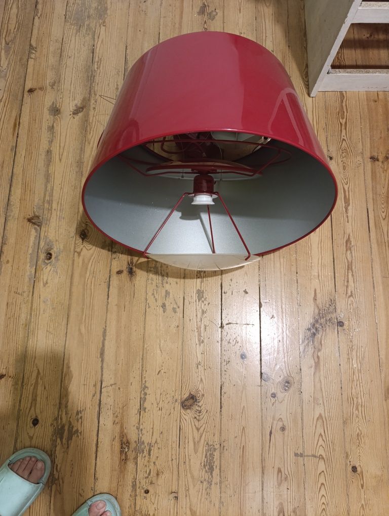 Candeeiro tecto vermelho, Ikea, optimo estado