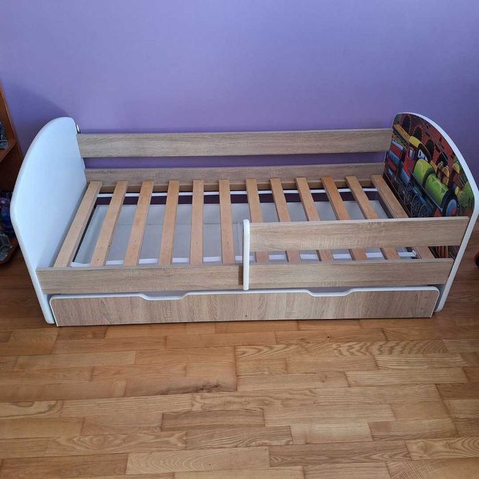 Łóżko 160x80 cm. Szuflada materac